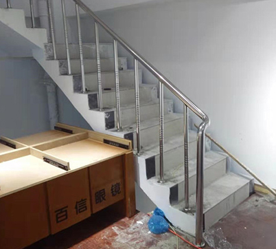 大庆隆升达门业-各种楼梯扶手