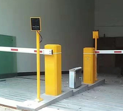 大庆隆升达门业-道闸