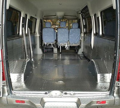 大庆隆升达门业-**包车厢